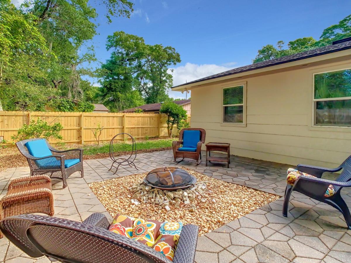 Ferienhaus Take A Stroll By The Park - Pet And Family Friendly *